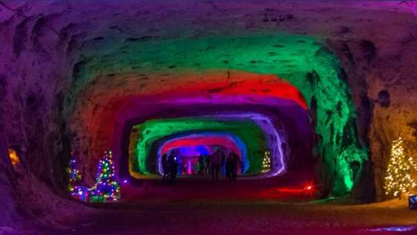 2022 dates announced: The Christmas Cave in Minford, Ohio